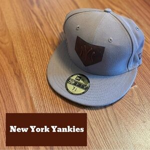 New Era 59FIFTY Gray NY Yankees Fitted Hat Leather Patch Logo